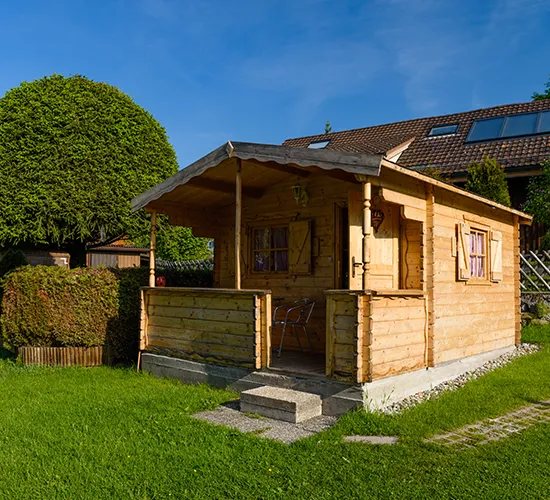Holzbau Holzzaun Holzboden Gartenhaus